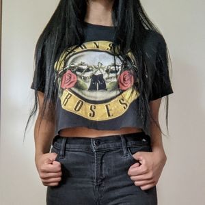 Guns n Roses Cropped Black Tee